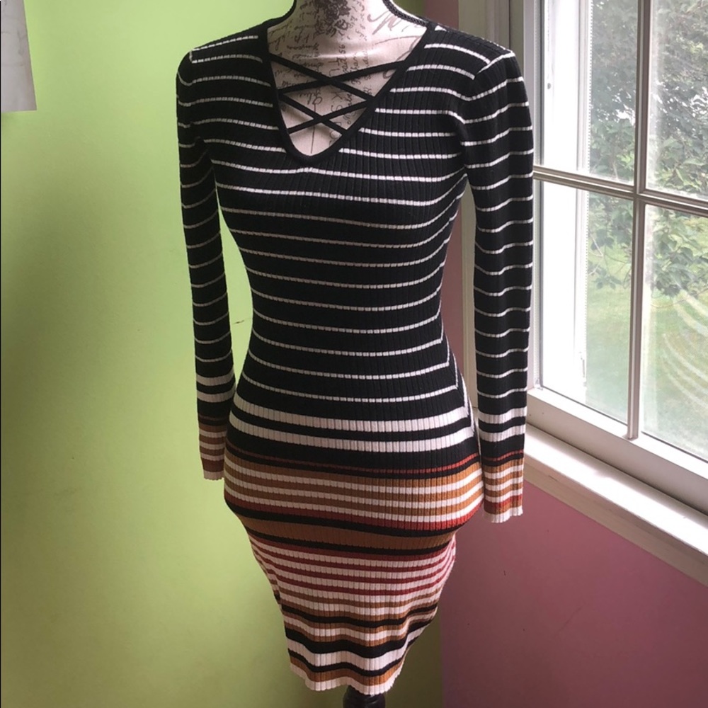 PERFECT HOLIDAY DRESS 💖 Black and white striped sweater dress